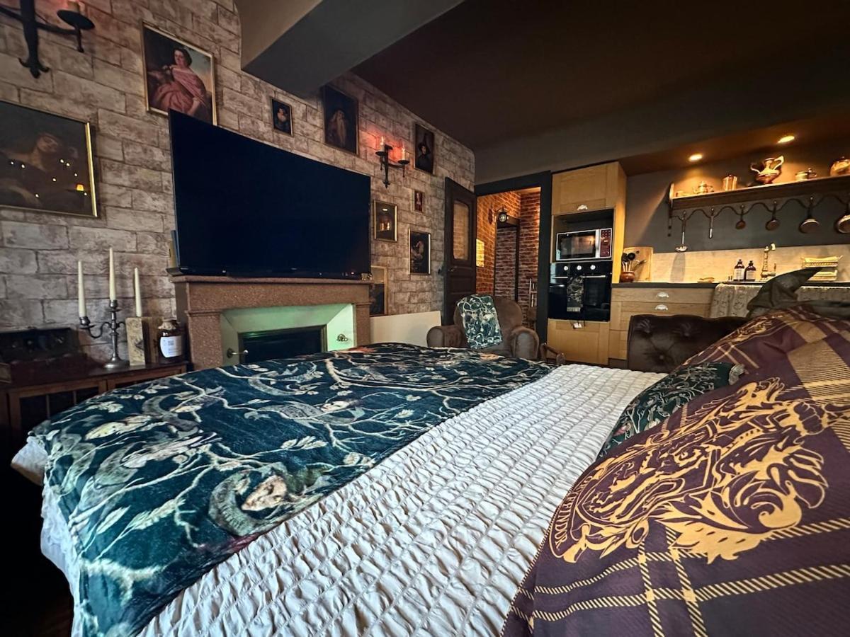 La Des Secrets, Magique, Hyper-centre, 9 Couchages Apartment